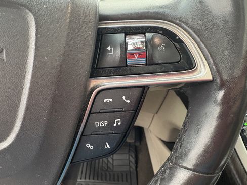 Used 2019 Lincoln Nautilus Reserve AWD/4WD image 12