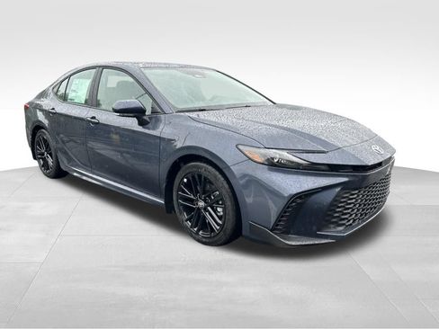 New 2026 Toyota Camry SE FWD image 7