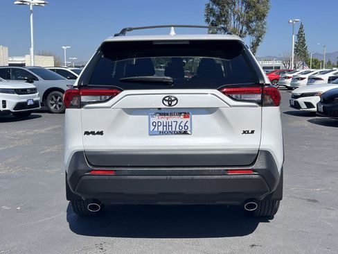 Used 2024 Toyota RAV4 XLE Premium image 24