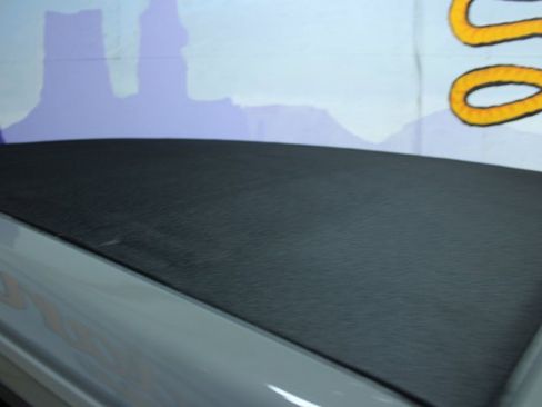 Used 2019 Jeep Wrangler Unlimited Sahara w/ Uconnect 4C Nav & Sound Group image 5