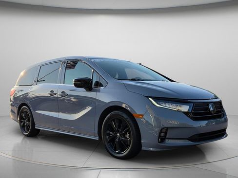 Used 2023 Honda Odyssey Sport image 9