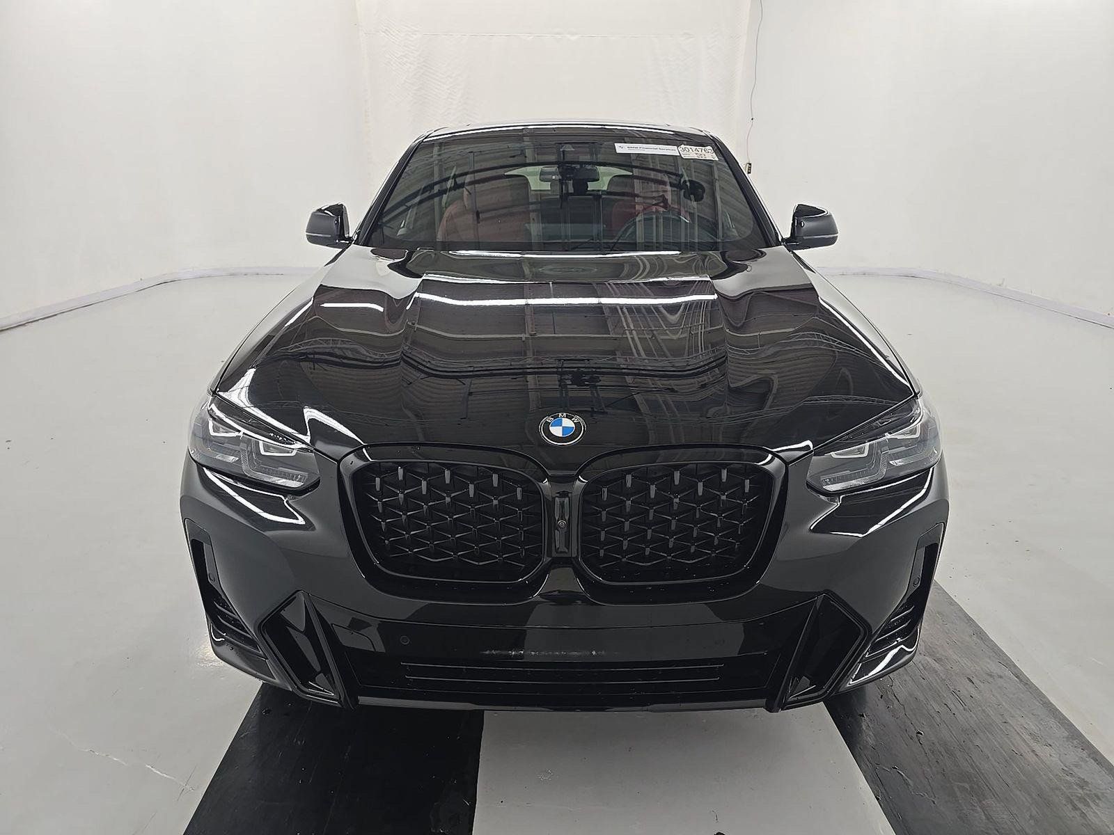 Used 2025 BMW X4 xDrive30i w/ Premium Package AWD/4WD image 9