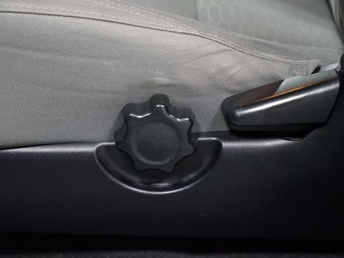 Used 2019 Toyota Tacoma SR w/ SR Convenience Package RWD image 29