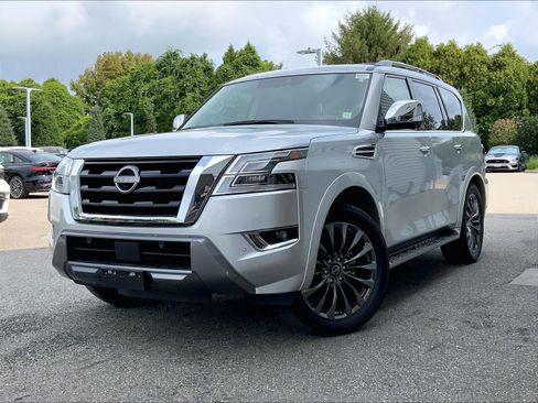 Used 2023 Nissan Armada Platinum w/ Captain's Chairs Package AWD/4WD image 11