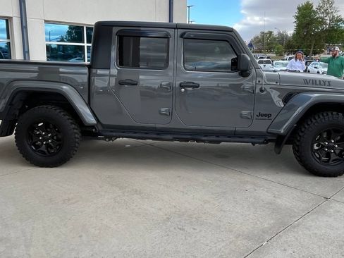 Used 2021 Jeep Gladiator Sport AWD/4WD image 6