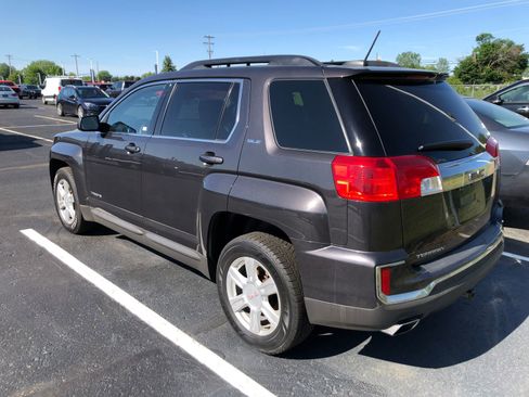 Used 2016 GMC Terrain SLE w/ Convenience Package FWD image 5