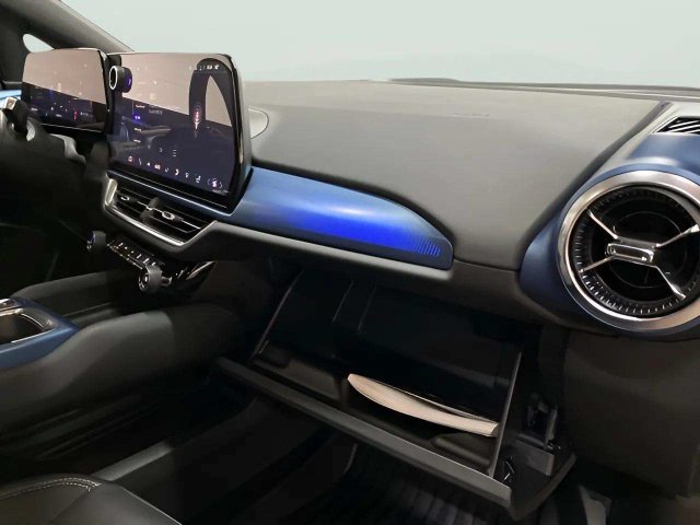 Used 2024 Chevrolet Equinox EV LT FWD image 77
