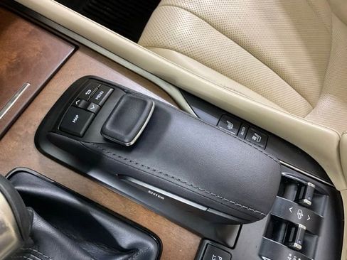 Used 2017 Lexus LX 570 4WD image 24