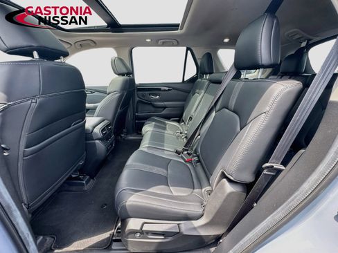 Used 2024 Honda Pilot Touring image 33