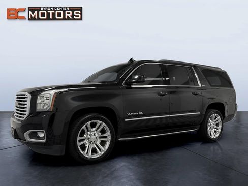Used 2020 GMC Yukon XL SLT w/ Premium Edition AWD/4WD image 2