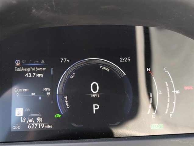 Used 2025 Lexus UX 300h FWD image 19