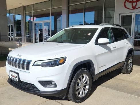 Used 2021 Jeep Cherokee Latitude Lux w/ Comfort/Convenience Group AWD/4WD image 6