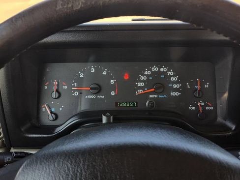 Used 2006 Jeep Wrangler X w/ Tire & Wheel Group (Ecco) AWD/4WD image 18