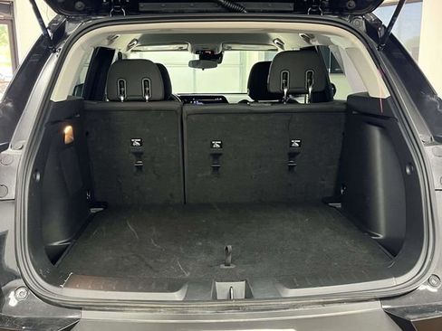 Used 2025 Chevrolet TrailBlazer LT FWD image 23