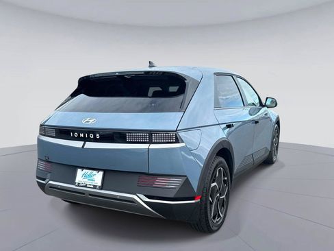 Used 2024 Hyundai Ioniq 5 SE RWD image 4
