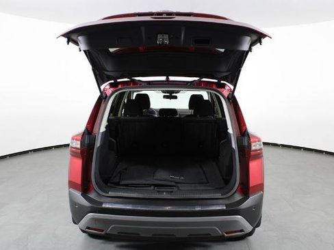 Certified 2023 Nissan Rogue SV image 17