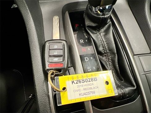 Used 2019 Honda Civic Sport image 13