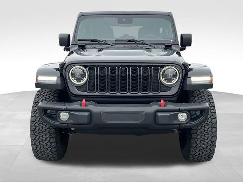 Used 2024 Jeep Wrangler Unlimited Rubicon image 2