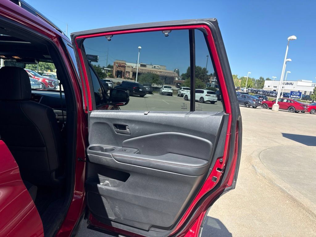 Certified 2023 Honda Passport TrailSport image 32