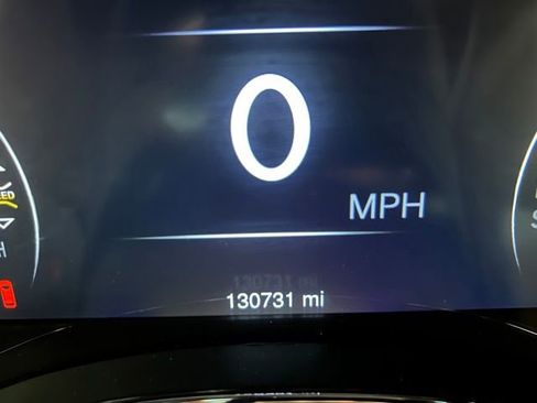Used 2015 Jeep Grand Cherokee Altitude AWD/4WD image 22