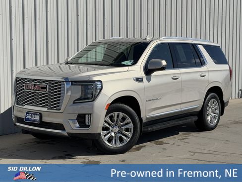 Used 2022 GMC Yukon Denali w/ Advanced Technology Package image 1