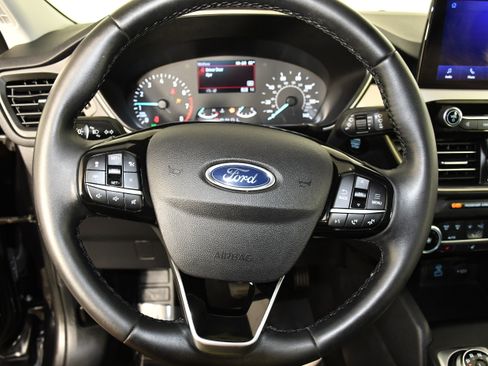 Used 2022 Ford Escape SE w/ SE Sport Appearance Package AWD/4WD image 12