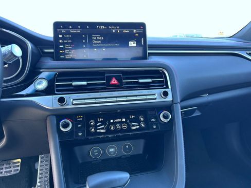 Certified 2025 Genesis G70 3.3T Advanced image 13