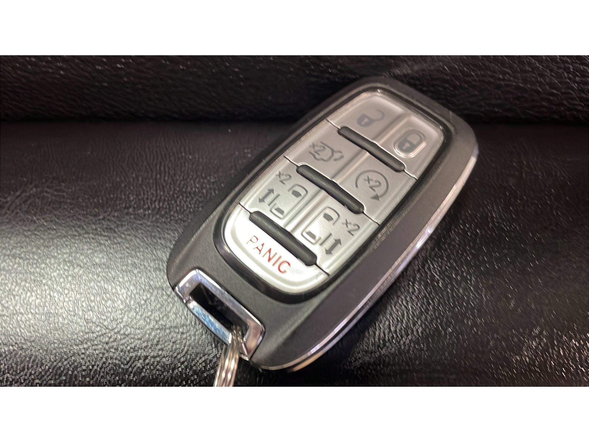 Used 2026 Chrysler Pacifica Select FWD image 20