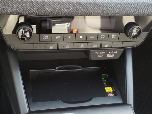 New 2026 Subaru Outback Limited AWD/4WD image 16