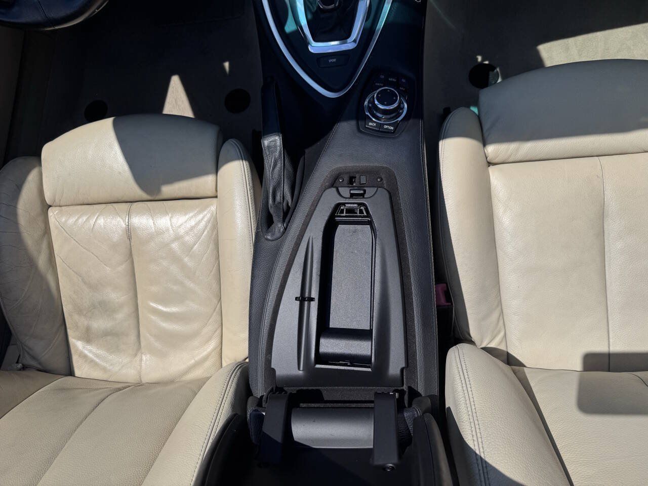 Used 2009 BMW 650i Convertible w/ Sport Pkg RWD image 12