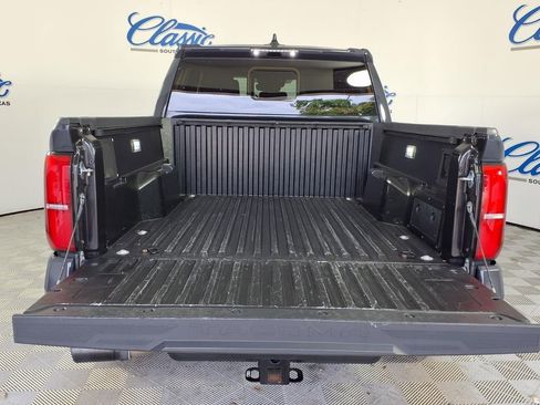 Used 2024 Toyota Tacoma TRD Sport w/ TRD Sport Upgrade Package RWD image 8