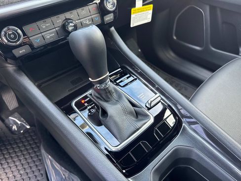 New 2026 Jeep Compass Latitude w/ Driver Assistance Group AWD/4WD image 24