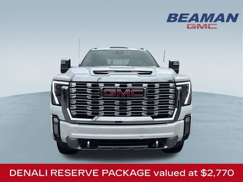 Used 2024 GMC Sierra 2500 Denali w/ Denali Reserve Package AWD/4WD image 2