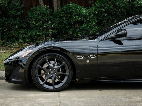 Used 2013 Maserati GranTurismo MC image 10