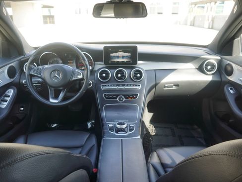 Used 2018 Mercedes-Benz C 300 4MATIC Sedan image 11