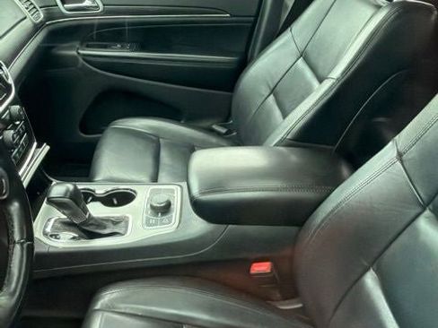 Used 2021 Jeep Grand Cherokee Limited AWD/4WD image 10