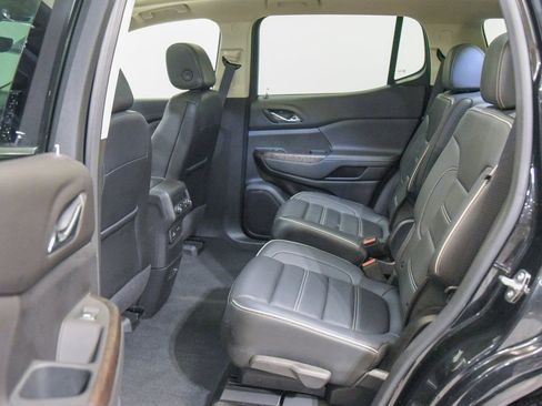 Used 2023 GMC Acadia Denali w/ Denali Ultimate Package image 4