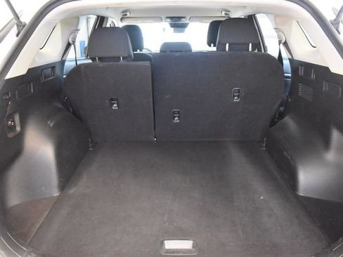 Used 2024 Kia Sportage LX AWD/4WD image 16