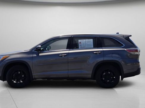 Used 2016 Toyota Highlander Limited Platinum AWD/4WD image 18