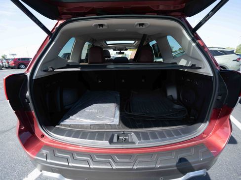 Used 2024 Subaru Forester Touring AWD/4WD image 27