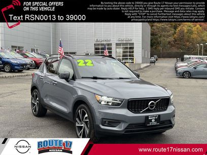 Used 2022 Volvo XC40 T5 R-Design w/ Climate Package