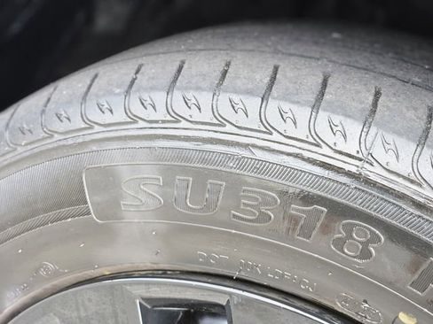 Used 2018 Nissan Rogue S image 11