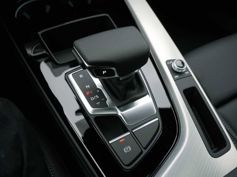 Used 2025 Audi A5 2.0T Premium Plus w/ Convenience Plus Package image 11