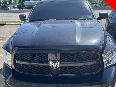 Used 2018 RAM 1500 Express w/ Express Value Package AWD/4WD image 1