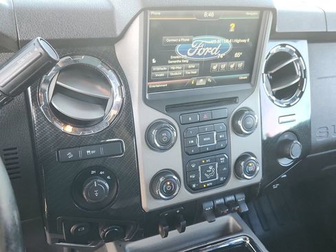 Used 2016 Ford F250 Lariat w/ Lariat Ultimate Package AWD/4WD image 26
