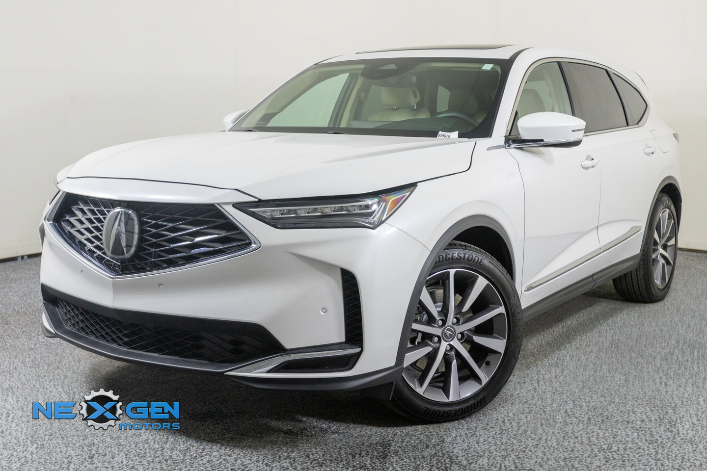 Used 2025 Acura MDX w/ Technology Package AWD/4WD image 11