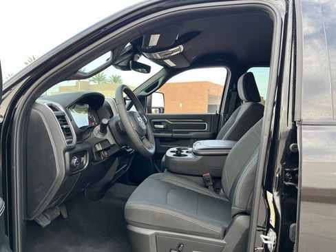 Used 2025 RAM 2500 Big Horn AWD/4WD image 12