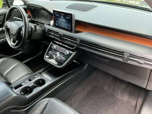 Used 2022 Lincoln Corsair Reserve FWD image 16