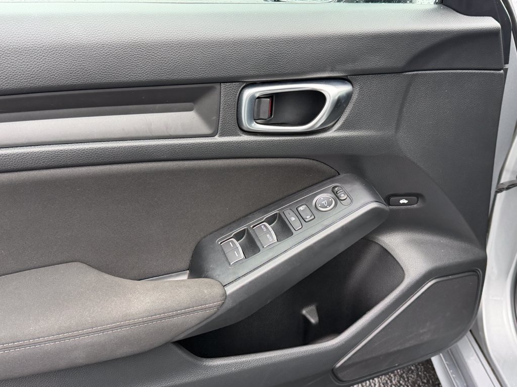 Used 2025 Honda Civic Sport image 27