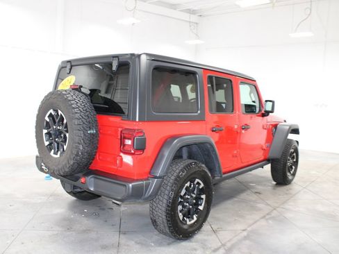 Used 2024 Jeep Wrangler Unlimited Rubicon 4xe image 9